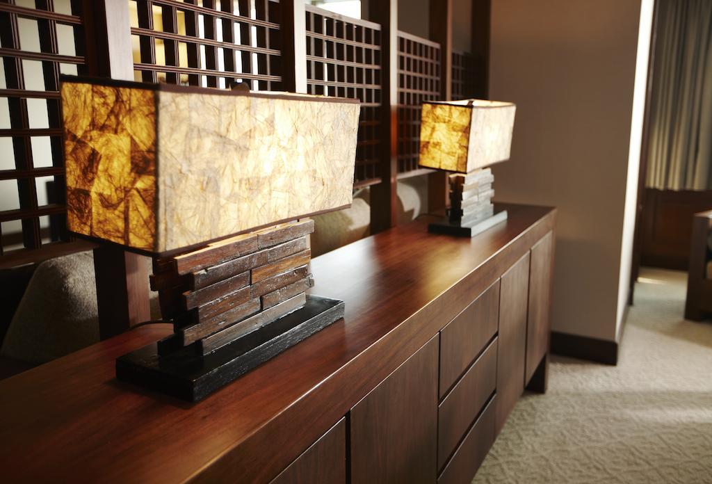 Haeundae Grand Hotel ปูซาน ภายนอก รูปภาพ A pair of table lamps